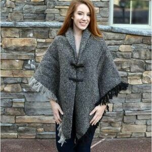 John Branigan Weavers Ireland Poncho Sweater Cape Leather Buckles Herrin…